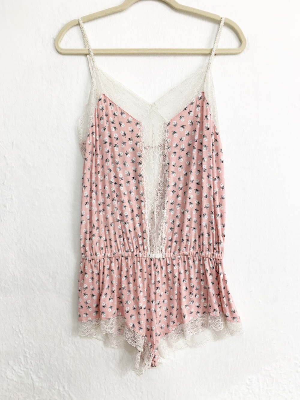 Eberjay Pink Floral Lace Trim Teddy Romper Sz L
